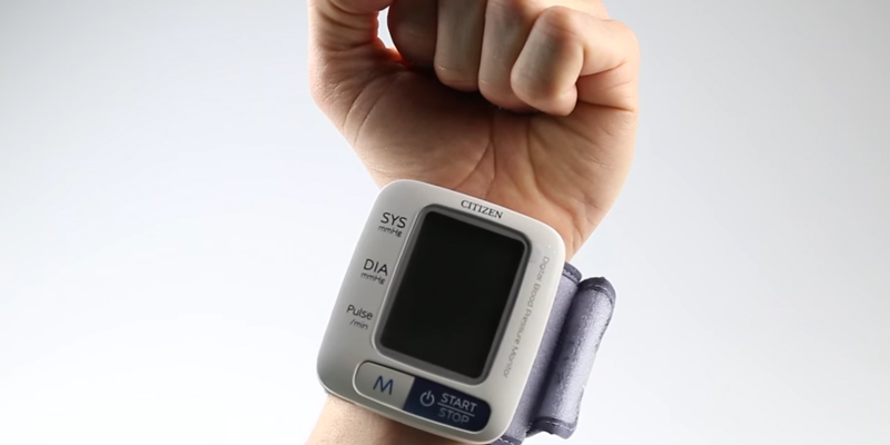 Citizen CH 650 Wrist Full Automatic Blood Pressure Monitor in the use - Bestadvisor