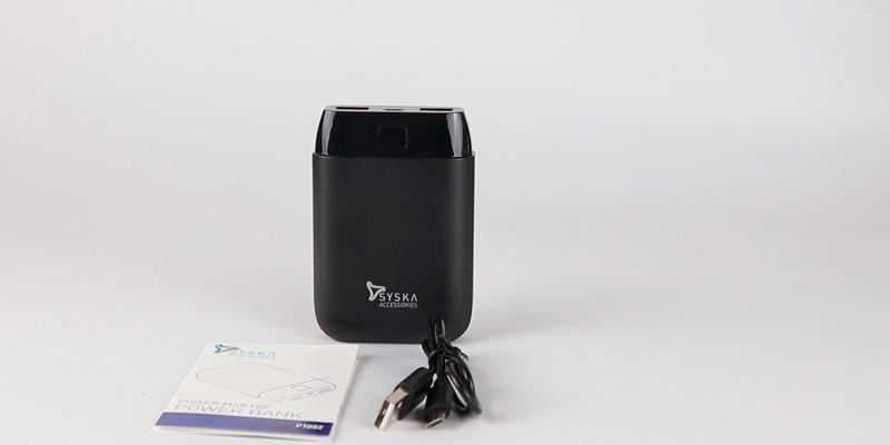 Syska P1002-BK Power Bank in the use