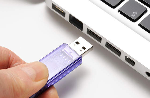 Best USB Flash Drives to Store Any Data You Need  