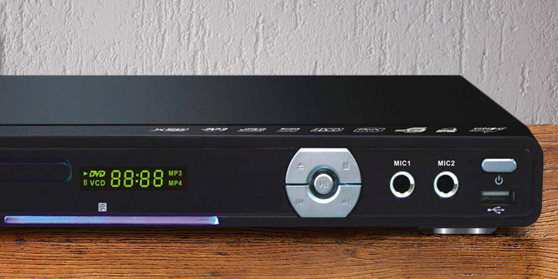 iBELL 3288HD DVD Player with Built-in Amplifier in the use