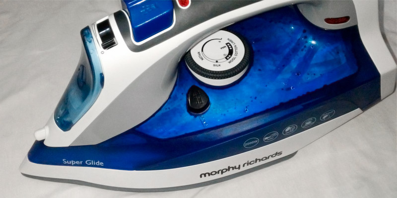 Review of Morphy Richards Super Glide Steam Iron
